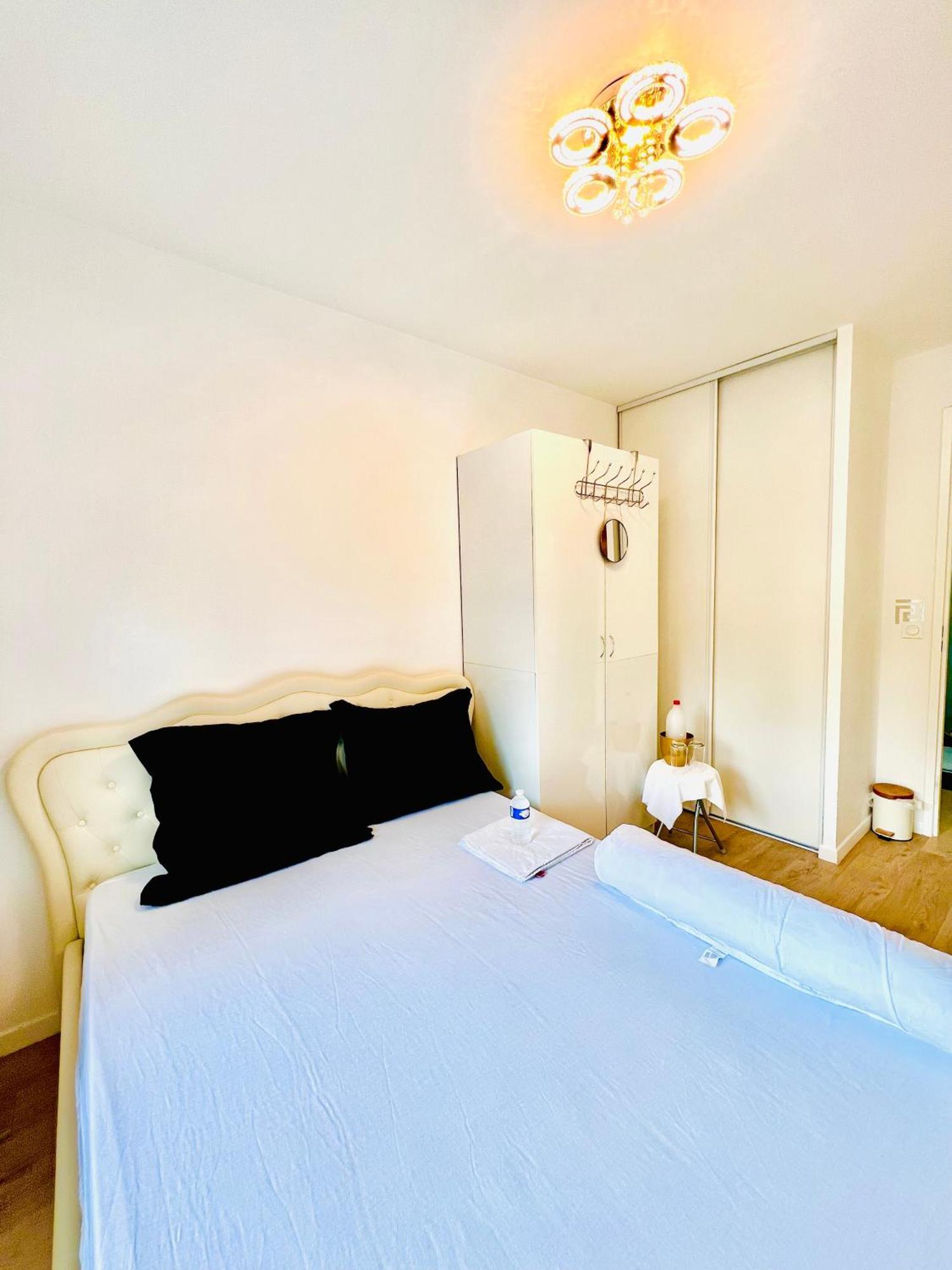 Les Residences De Djibril Le Blanc-Mesnil Kültér fotó