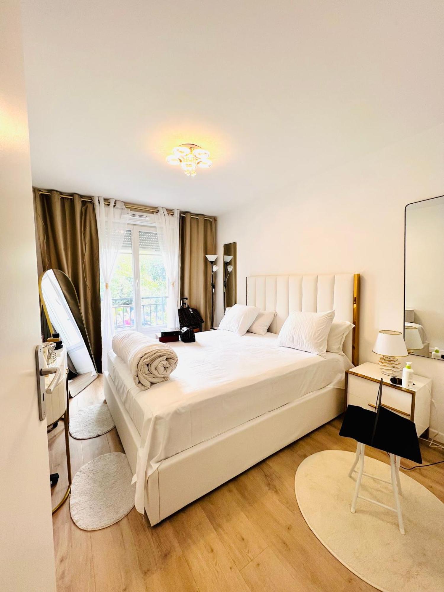 Les Residences De Djibril Le Blanc-Mesnil Kültér fotó