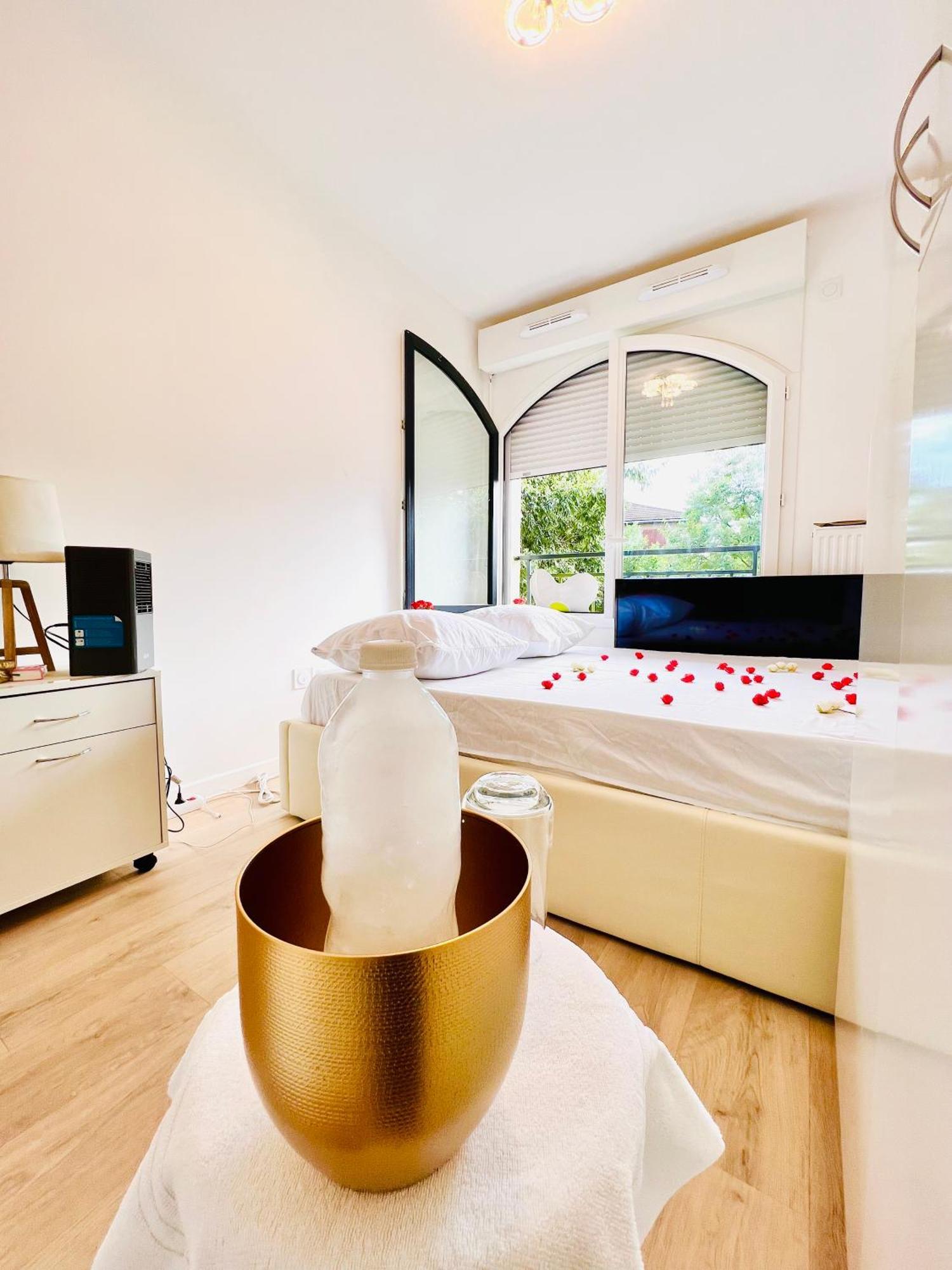 Les Residences De Djibril Le Blanc-Mesnil Kültér fotó