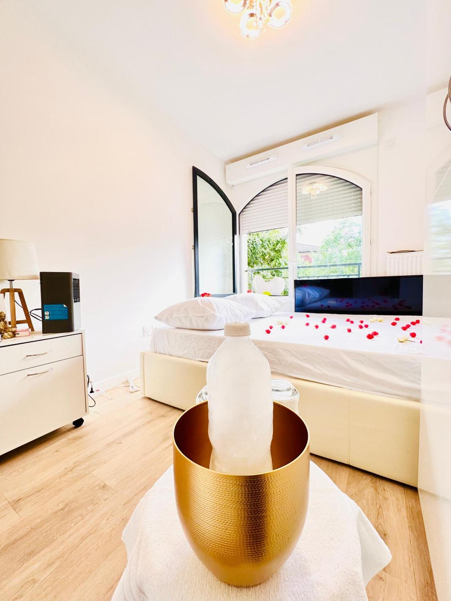 Les Residences De Djibril Le Blanc-Mesnil Kültér fotó